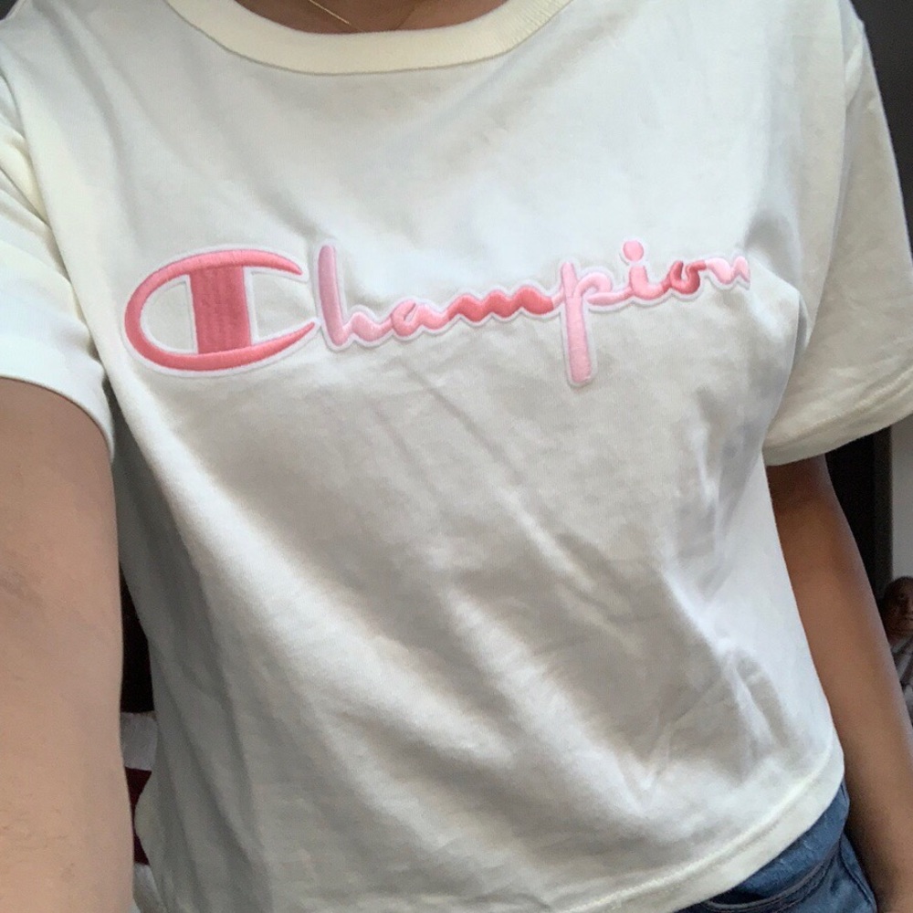 Champion Cropped Tee 💪🏽